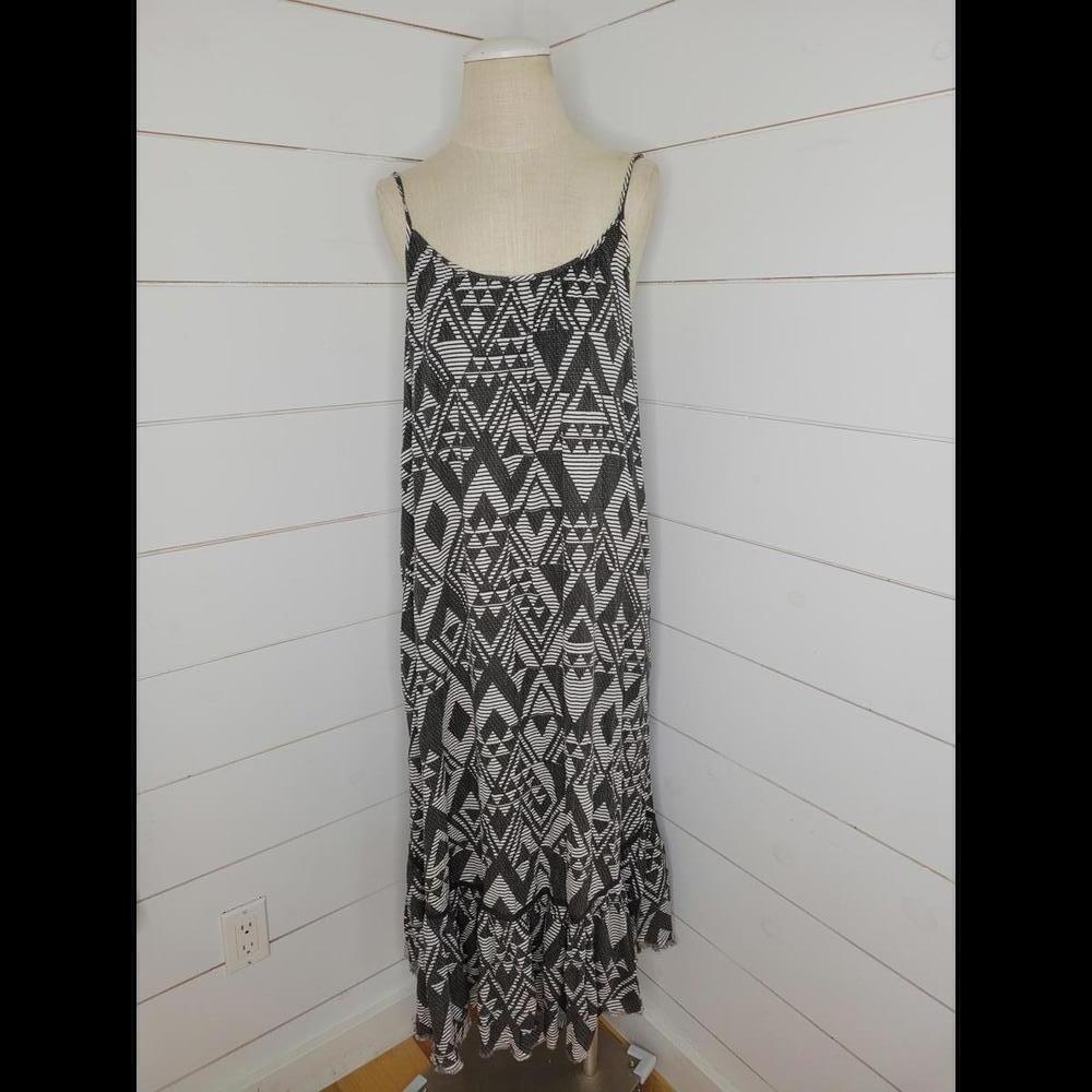 Aerie medium black & white tribal smocked maxi dress